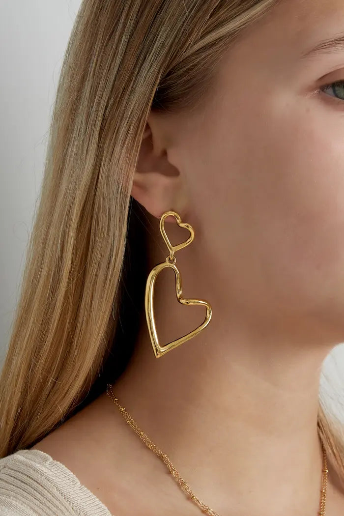Oorbellen dubbele hartjes - goud