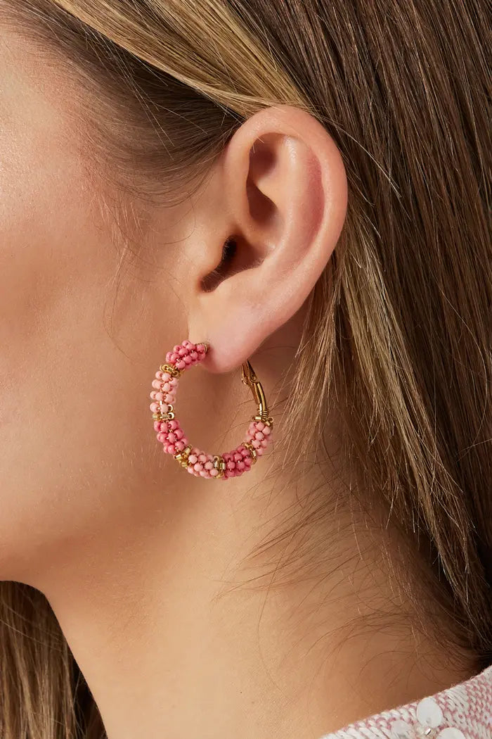 Oorbellen beads of joy - roze